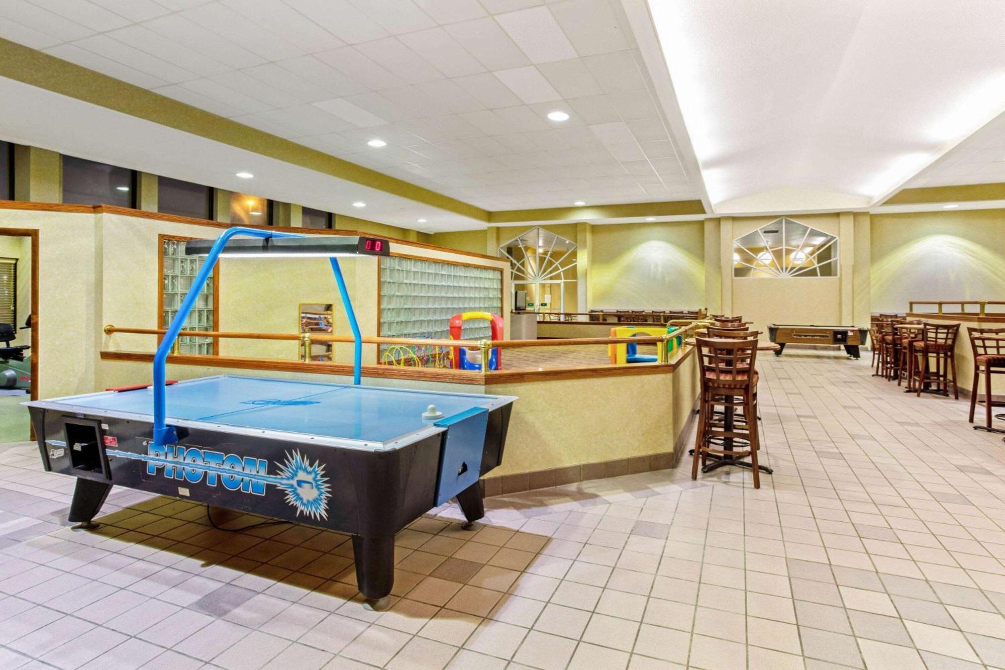 Hotel La Quinta By Wyndham Appleton College Avenue Zewnętrze zdjęcie